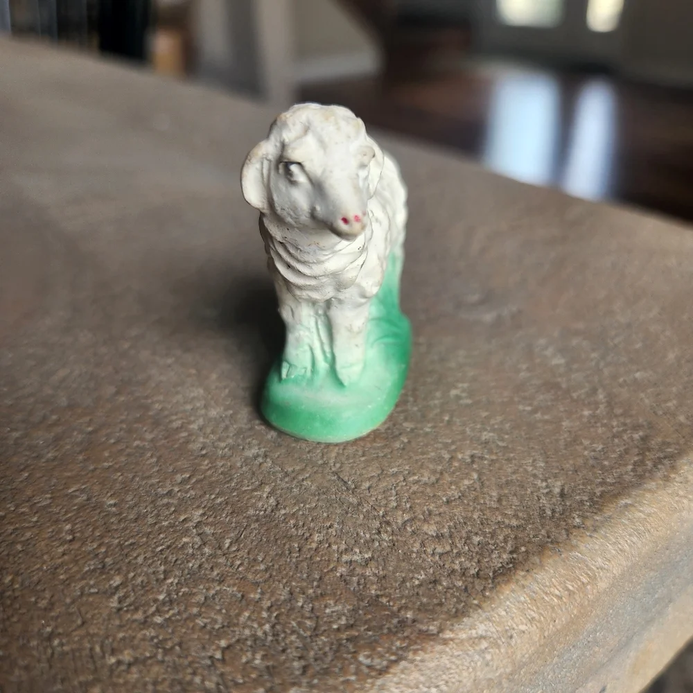 Vintage 1950s Plaster Nativity Sheep Lamb Figure 2.5